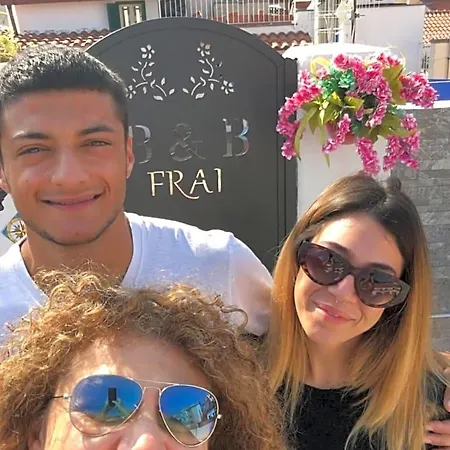 Nocleg ze śniadaniem Frai 4*